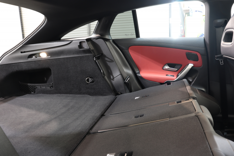 メルセデスベンツ CLAクラス CLA200d ｼｭｰﾃｨﾝｸﾞﾌﾞﾚｰｸ AMGﾗｲﾝ ﾚｻﾞｰｴｸｽｸﾙｰｼﾌﾞ&ｱﾄﾞﾊﾞﾝｽﾄﾞ&ﾅﾋﾞｹﾞｰｼｮﾝ&ﾚｰﾀﾞｰｾｰﾌﾃｨPKG　ｷｰﾚｽｺﾞｰ 赤/黒本革 ﾊﾟﾉﾗﾏSR HUD MBUXﾅﾋﾞTV BT音楽 ｱﾄﾞﾊﾞﾝｽﾄﾞｻｳﾝﾄﾞ 360ｶﾒﾗ PTS LEDﾗｲﾄ AMGｴｱﾛ&18AW ﾜｲﾔﾚｽ充電 8AT　2年保証