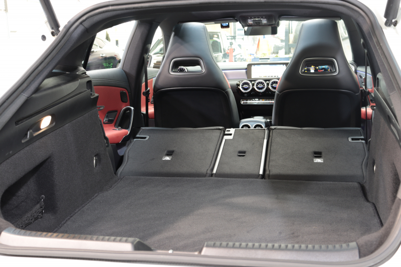 メルセデスベンツ CLAクラス CLA200d ｼｭｰﾃｨﾝｸﾞﾌﾞﾚｰｸ AMGﾗｲﾝ ﾚｻﾞｰｴｸｽｸﾙｰｼﾌﾞ&ｱﾄﾞﾊﾞﾝｽﾄﾞ&ﾅﾋﾞｹﾞｰｼｮﾝ&ﾚｰﾀﾞｰｾｰﾌﾃｨPKG　ｷｰﾚｽｺﾞｰ 赤/黒本革 ﾊﾟﾉﾗﾏSR HUD MBUXﾅﾋﾞTV BT音楽 ｱﾄﾞﾊﾞﾝｽﾄﾞｻｳﾝﾄﾞ 360ｶﾒﾗ PTS LEDﾗｲﾄ AMGｴｱﾛ&18AW ﾜｲﾔﾚｽ充電 8AT　2年保証