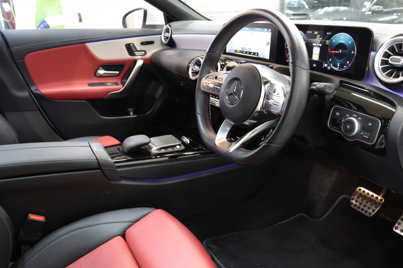 メルセデスベンツ CLAクラス CLA200d ｼｭｰﾃｨﾝｸﾞﾌﾞﾚｰｸ AMGﾗｲﾝ ﾚｻﾞｰｴｸｽｸﾙｰｼﾌﾞ&ｱﾄﾞﾊﾞﾝｽﾄﾞ&ﾅﾋﾞｹﾞｰｼｮﾝ&ﾚｰﾀﾞｰｾｰﾌﾃｨPKG　ｷｰﾚｽｺﾞｰ 赤/黒本革 ﾊﾟﾉﾗﾏSR HUD MBUXﾅﾋﾞTV BT音楽 ｱﾄﾞﾊﾞﾝｽﾄﾞｻｳﾝﾄﾞ 360ｶﾒﾗ PTS LEDﾗｲﾄ AMGｴｱﾛ&18AW ﾜｲﾔﾚｽ充電 8AT　2年保証