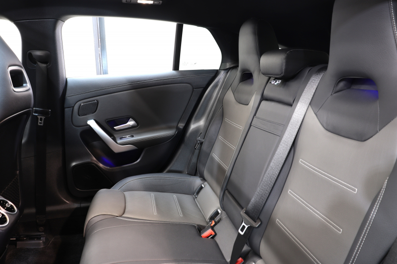 メルセデスベンツ CLAクラス CLA200d ｼｭｰﾃｨﾝｸﾞﾌﾞﾚｰｸ AMGﾗｲﾝ ﾚｻﾞｰｴｸｽｸﾙｰｼﾌﾞ&ｱﾄﾞﾊﾞﾝｽﾄﾞ&ﾅﾋﾞｹﾞｰｼｮﾝ&ﾚｰﾀﾞｰｾｰﾌﾃｨPKG　ｷｰﾚｽｺﾞｰ 灰/黒本革 ﾊﾟﾉﾗﾏSR HUD MBUXﾅﾋﾞTV BT音楽 ｱﾄﾞﾊﾞﾝｽﾄﾞｻｳﾝﾄﾞ 360ｶﾒﾗ PTS LEDﾗｲﾄ AMGｴｱﾛ&18AW ﾜｲﾔﾚｽ充電 8AT　2年保証