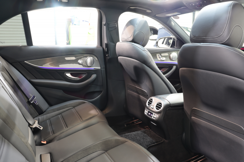 AMG Eクラス E43 4MATIC ｴｸｽｸﾙｰｼﾌﾞ&ﾚｰﾀﾞｰｾｰﾌﾃｨPKG　ｷｰﾚｽｺﾞｰ 黒本革 ﾍﾞﾝﾁﾚｰﾀｰ ﾊﾟﾉﾗﾏSR HUD HDDﾅﾋﾞTV&ｷｬﾝｾﾗｰ ｽﾏﾎ連携 ﾌﾞﾙﾒｽﾀｰ 360ｶﾒﾗ PTS LEDﾗｲﾄ ﾊﾝｽﾞﾌﾘｰA AMG専用装備&ﾁｭｰﾆﾝｸﾞ 9AT　2年保証