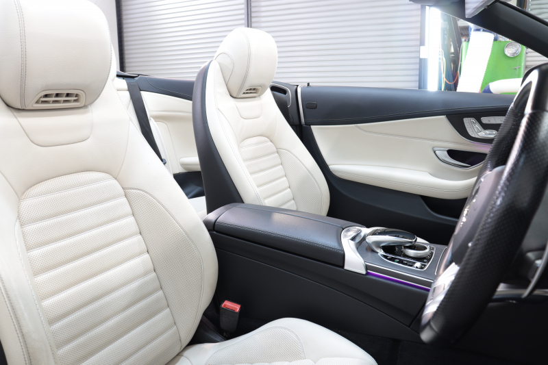 AMG Cクラス C43 4MATIC ｶﾌﾞﾘｵﾚ ﾚｰﾀﾞｰｾｰﾌﾃｨPKG　後期 1ｵｰﾅｰ ｷｰﾚｽｺﾞｰ 白本革 ｴｱｽｶｰﾌ HUD HDDﾅﾋﾞTV ｽﾏﾎ連携 ﾌﾞﾙﾒｽﾀｰ Bｶﾒﾗ PTS LEDﾗｲﾄ AMG専用装備&ﾁｭｰﾆﾝｸﾞ ﾀﾞｲﾅﾐｯｸS 9AT　2年保証