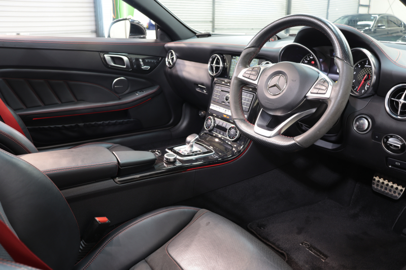 AMG SLC SLC43 AMGﾅｲﾄ&ﾚｰﾀﾞｰｾｰﾌﾃｨPKG　ｷｰﾚｽｺﾞｰ 黒本革 ｴｱｽｶｰﾌ ﾏｼﾞｯｸｽｶｲR HDDﾅﾋﾞTV ｽﾏﾎ連携 harman/kardon Bｶﾒﾗ PTS DSRC LEDﾗｲﾄ AMG専用装備&ﾁｭｰﾆﾝｸﾞ 9AT　2年保証