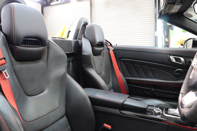 AMG SLC SLC43 AMGﾅｲﾄ&ﾚｰﾀﾞｰｾｰﾌﾃｨPKG　ｷｰﾚｽｺﾞｰ 黒本革 ｴｱｽｶｰﾌ ﾏｼﾞｯｸｽｶｲR HDDﾅﾋﾞTV ｽﾏﾎ連携 harman/kardon Bｶﾒﾗ PTS DSRC LEDﾗｲﾄ AMG専用装備&ﾁｭｰﾆﾝｸﾞ 9AT　2年保証