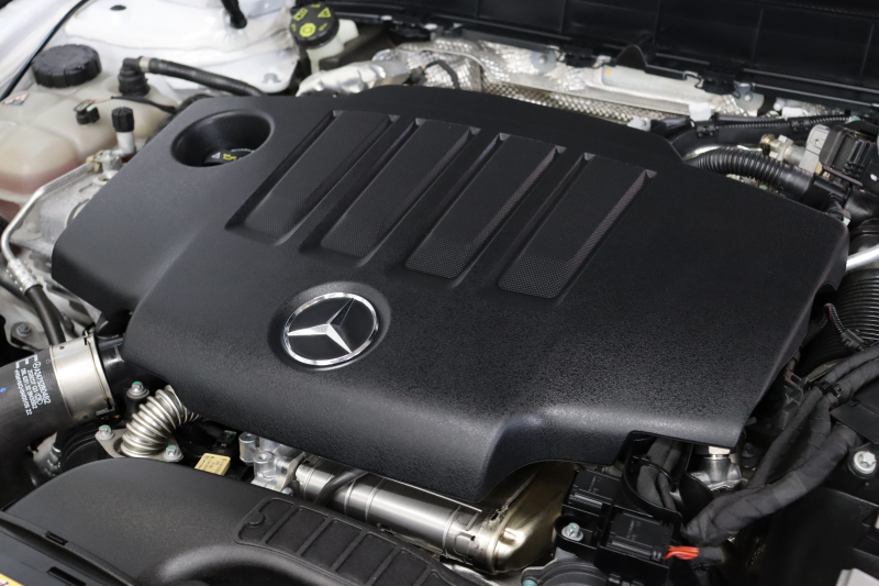 メルセデスベンツ GLB GLB200d 4MATIC AMGﾗｲﾝ AMGﾚｻﾞｰｴｸｽｸﾙｰｼﾌﾞ&ﾅﾋﾞｹﾞｰｼｮﾝ&ﾚｰﾀﾞｰｾｰﾌﾃｨPKG　1ｵｰﾅｰ 赤/黒本革 MBUXﾅﾋﾞTV BT音楽 360ｶﾒﾗ PTS LEDﾗｲﾄ 自動Rｹﾞｰﾄ AMGｴｱﾛ&19AW 8AT　2年保証