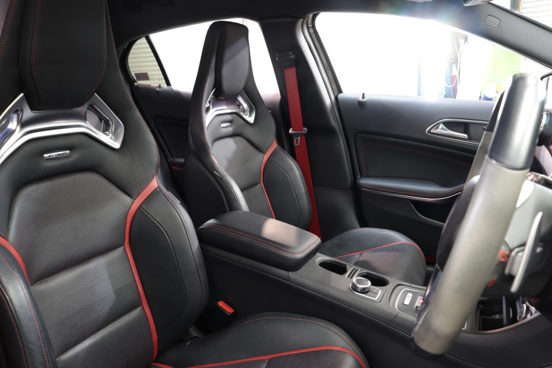 AMG GLA GLA45 4MATIC ｴﾃﾞｨｼｮﾝ1 AMGﾚｻﾞｰｴｸｽｸﾙｰｼﾌﾞ&ﾍﾞｰｼｯｸ&ﾚｰﾀﾞｰｾｰﾌﾃｨPKG　300台限定車 専用黒本革 HDDﾅﾋﾞTV ﾊﾞｯｸｶﾒﾗ PTS ｷｾﾉﾝﾗｲﾄ 自動Rｹﾞｰﾄ AMG専用装備&ﾁｭｰﾆﾝｸﾞ 専用ｴｱﾛ&20AW ﾊﾟﾅﾒﾘｶｰﾅｸﾞﾘﾙ 7AT　2年保証