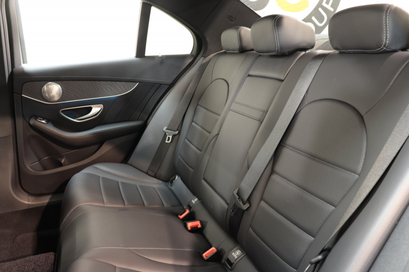 メルセデスベンツ Cクラス C200 AVG AMGﾗｲﾝ ﾚｰﾀﾞｰｾｰﾌﾃｨPKG　ｷｰﾚｽｺﾞｰ 黒革 ｼｰﾄﾋｰﾀｰ HDDﾅﾋﾞTV BT音楽 Bｶﾒﾗ PTS LEDﾗｲﾄ AMGｴｱﾛ&18AW ﾀﾞｲﾅﾐｯｸS ﾊﾟﾄﾞﾙｼﾌﾄ ｴｱｻｽ 7AT　2年保証