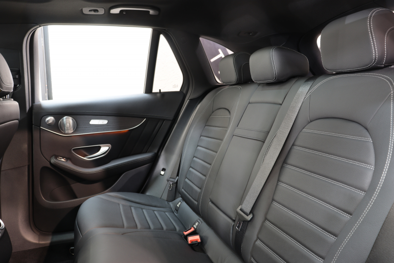 AMG GLC GLC43 4MATIC ﾚｻﾞｰｴｸｽｸﾙｰｼﾌﾞ&ﾅｲﾄ&ﾚｰﾀﾞｰｾｰﾌﾃｨPKG　1ｵｰﾅｰ 黒本革 ﾊﾟﾉﾗﾏSR HUD HDDﾅﾋﾞTV BT音楽 ﾌﾞﾙﾒｽﾀｰ 360ｶﾒﾗ PTS LEDﾗｲﾄ ﾊﾝｽﾞﾌﾘｰA AMG専用装備&ﾁｭｰﾆﾝｸﾞ 9AT　2年保証