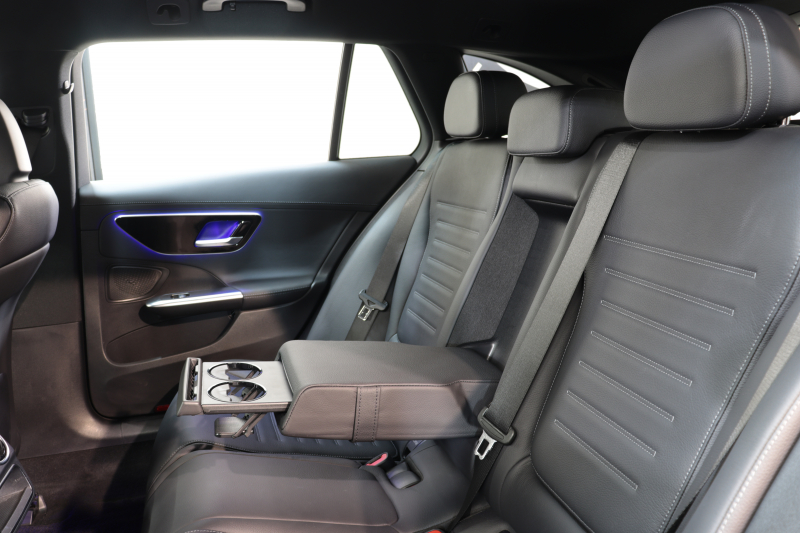 メルセデスベンツ Cクラス C220d ｽﾃｰｼｮﾝﾜｺﾞﾝ AVG AMGﾗｲﾝ ﾚｻﾞｰｴｸｽｸﾙｰｼﾌﾞ&ﾍﾞｰｼｯｸ&ﾚｰﾀﾞｰｾｰﾌﾃｨPKG　ISG搭載 ｷｰﾚｽｺﾞｰ 黒本革 ﾍｯﾄﾞｱｯﾌﾟD MBUXﾅﾋﾞTV&ARﾅﾋﾞ ｽﾏﾎ連携 360ｶﾒﾗ PTS LEDﾗｲﾄ ﾊﾝｽﾞﾌﾘｰA AMGｴｱﾛ&18AW 9AT 希少色ｾﾚﾅｲﾄｸﾞﾚｰ　2年保証
