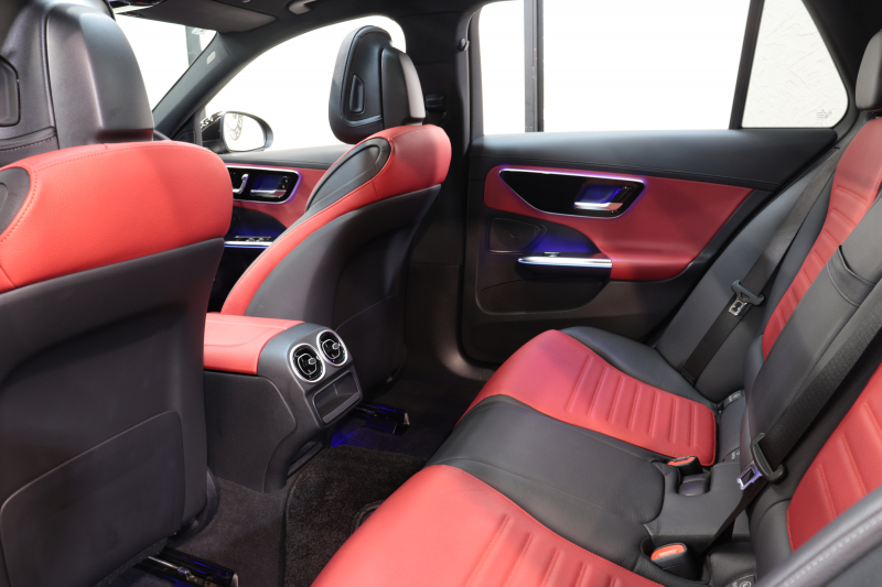 メルセデスベンツ Cクラス C220d ｽﾃｰｼｮﾝﾜｺﾞﾝ AVG AMGﾗｲﾝ ﾚｻﾞｰｴｸｽｸﾙｰｼﾌﾞ&ﾍﾞｰｼｯｸ&ﾚｰﾀﾞｰｾｰﾌﾃｨPKG　ISG搭載 ｷｰﾚｽｺﾞｰ 赤/黒本革 ﾊﾟﾉﾗﾏSR ﾍｯﾄﾞｱｯﾌﾟD MBUXﾅﾋﾞTV&ARﾅﾋﾞ ｽﾏﾎ連携 360ｶﾒﾗ PTS LEDﾗｲﾄ 自動Rｹﾞｰﾄ AMGｴｱﾛ&18AW ﾜｲﾔﾚｽ充電 9AT　2年保証