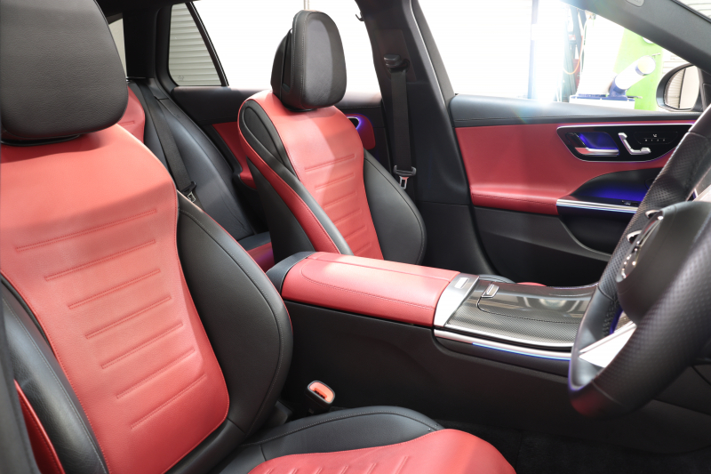 メルセデスベンツ Cクラス C220d ｽﾃｰｼｮﾝﾜｺﾞﾝ AVG AMGﾗｲﾝ ﾚｻﾞｰｴｸｽｸﾙｰｼﾌﾞ&ﾍﾞｰｼｯｸ&ﾚｰﾀﾞｰｾｰﾌﾃｨPKG　ISG搭載 ｷｰﾚｽｺﾞｰ 赤/黒本革 ﾊﾟﾉﾗﾏSR ﾍｯﾄﾞｱｯﾌﾟD MBUXﾅﾋﾞTV&ARﾅﾋﾞ ｽﾏﾎ連携 360ｶﾒﾗ PTS LEDﾗｲﾄ 自動Rｹﾞｰﾄ AMGｴｱﾛ&18AW ﾜｲﾔﾚｽ充電 9AT　2年保証