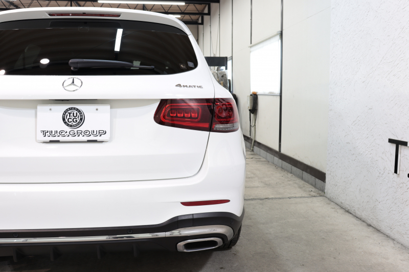 メルセデスベンツ GLC GLC220d 4MATIC AMGﾗｲﾝ ﾚｻﾞｰｴｸｽｸﾙｰｼﾌﾞ&ﾚｰﾀﾞｰｾｰﾌﾃｨPKG　後期 MEｺﾈｸﾄ ｷｰﾚｽｺﾞｰ 黒本革 ﾊﾟﾉﾗﾏSR MBUXﾅﾋﾞTV BT音楽 360ｶﾒﾗ PTS LEDﾗｲﾄ 自動Rｹﾞｰﾄ AMGｴｱﾛ&19AW ﾜｲﾔﾚｽ充電 9AT　2年保証