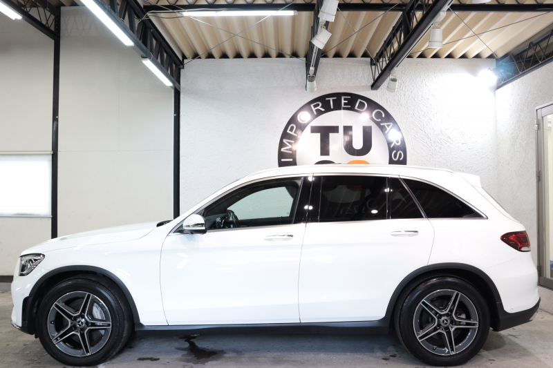 メルセデスベンツ GLC GLC220d 4MATIC AMGﾗｲﾝ ﾚｻﾞｰｴｸｽｸﾙｰｼﾌﾞ&ﾚｰﾀﾞｰｾｰﾌﾃｨPKG　後期 MEｺﾈｸﾄ ｷｰﾚｽｺﾞｰ 黒本革 ﾊﾟﾉﾗﾏSR MBUXﾅﾋﾞTV BT音楽 360ｶﾒﾗ PTS LEDﾗｲﾄ 自動Rｹﾞｰﾄ AMGｴｱﾛ&19AW ﾜｲﾔﾚｽ充電 9AT　2年保証
