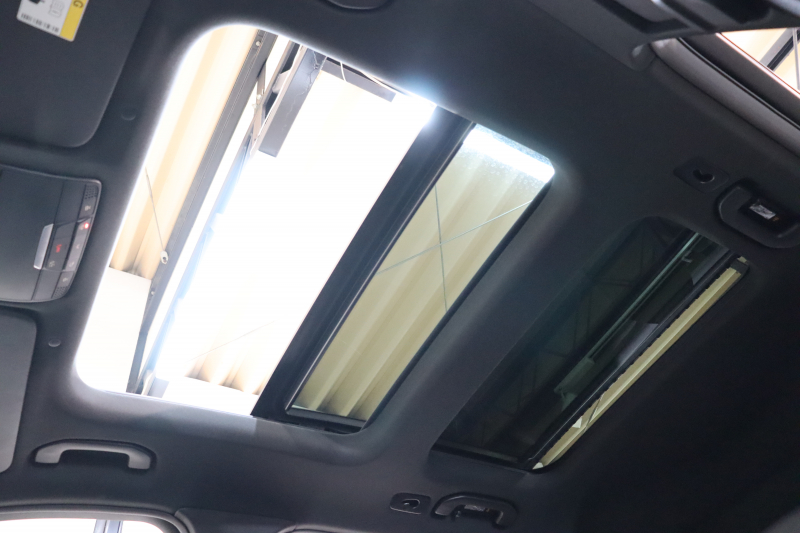 メルセデスベンツ GLC GLC220d 4MATIC AMGﾗｲﾝ ﾚｻﾞｰｴｸｽｸﾙｰｼﾌﾞ&ﾚｰﾀﾞｰｾｰﾌﾃｨPKG　後期 MEｺﾈｸﾄ ｷｰﾚｽｺﾞｰ 黒本革 ﾊﾟﾉﾗﾏSR MBUXﾅﾋﾞTV BT音楽 360ｶﾒﾗ PTS LEDﾗｲﾄ 自動Rｹﾞｰﾄ AMGｴｱﾛ&19AW ﾜｲﾔﾚｽ充電 9AT　2年保証