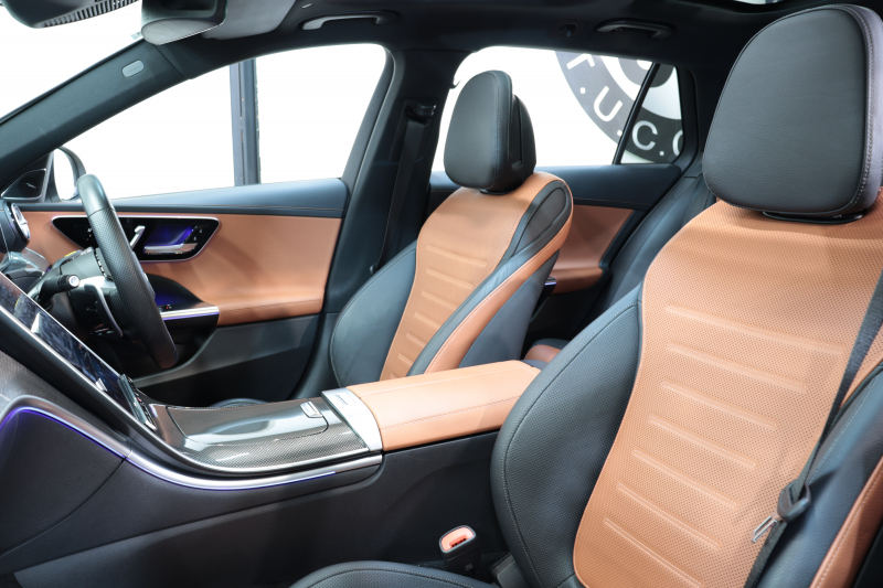 AMG Cクラス C43 ｽﾃｰｼｮﾝﾜｺﾞﾝ 4MATIC AMGﾅｲﾄ&ﾚｰﾀﾞｰｾｰﾌﾃｨPKG　BSG搭載 ｷｰﾚｽｺﾞｰ 茶/黒本革 ﾍﾞﾝﾁﾚｰﾀｰ ﾊﾟﾉﾗﾏSR ﾍｯﾄﾞｱｯﾌﾟD MBUXﾅﾋﾞTV ｽﾏﾎ連携 ﾌﾞﾙﾒｽﾀｰ 360ｶﾒﾗ PTS LEDﾗｲﾄ 自動Rｹﾞｰﾄ AMG専用装備&ﾁｭｰﾆﾝｸﾞ 9AT ﾘｱｱｸｽﾙｽﾃｱ　2年保証