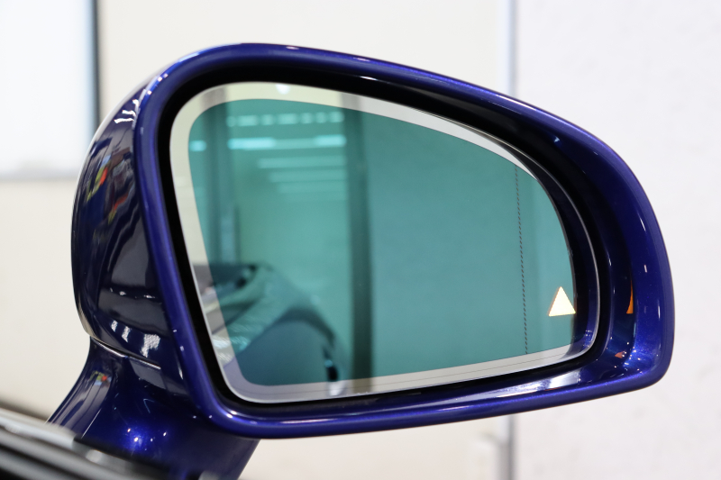 メルセデスベンツ SLクラス SL400 AMGｽﾀｲﾘﾝｸﾞ&ﾚｰﾀﾞｰｾｰﾌﾃｨPKG　後期 ｷｰﾚｽｺﾞｰ 白本革 ｴｱｽｶｰﾌ ｼｰﾄﾋｰﾀｰ ﾍﾞﾝﾁﾚｰﾀｰ ﾊﾟﾉﾗﾐｯｸﾊﾞﾘｵﾙｰﾌ HDDﾅﾋﾞTV ｽﾏﾎ連携 BT音楽 PTS DSRC LEDﾍｯﾄﾞﾗｲﾄ AMGｴｱﾛ&19AW ABCｻｽ 希少色ﾌﾞﾘﾘｱﾝﾄﾌﾞﾙｰ　2年保証