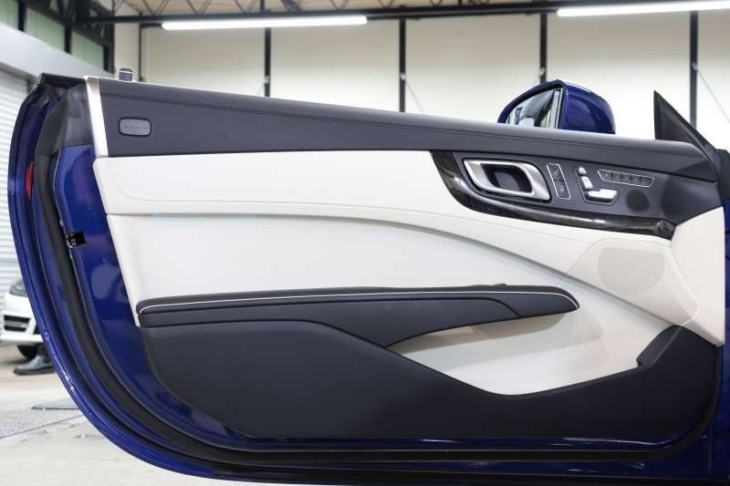 メルセデスベンツ SLクラス SL400 AMGｽﾀｲﾘﾝｸﾞ&ﾚｰﾀﾞｰｾｰﾌﾃｨPKG　後期 ｷｰﾚｽｺﾞｰ 白本革 ｴｱｽｶｰﾌ ｼｰﾄﾋｰﾀｰ ﾍﾞﾝﾁﾚｰﾀｰ ﾊﾟﾉﾗﾐｯｸﾊﾞﾘｵﾙｰﾌ HDDﾅﾋﾞTV ｽﾏﾎ連携 BT音楽 PTS DSRC LEDﾍｯﾄﾞﾗｲﾄ AMGｴｱﾛ&19AW ABCｻｽ 希少色ﾌﾞﾘﾘｱﾝﾄﾌﾞﾙｰ　2年保証