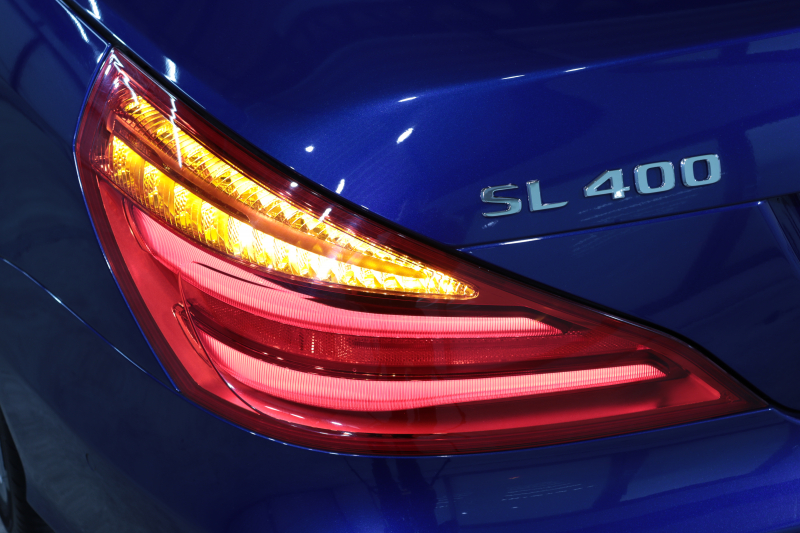 メルセデスベンツ SLクラス SL400 AMGｽﾀｲﾘﾝｸﾞ&ﾚｰﾀﾞｰｾｰﾌﾃｨPKG　後期 ｷｰﾚｽｺﾞｰ 白本革 ｴｱｽｶｰﾌ ｼｰﾄﾋｰﾀｰ ﾍﾞﾝﾁﾚｰﾀｰ ﾊﾟﾉﾗﾐｯｸﾊﾞﾘｵﾙｰﾌ HDDﾅﾋﾞTV ｽﾏﾎ連携 BT音楽 PTS DSRC LEDﾍｯﾄﾞﾗｲﾄ AMGｴｱﾛ&19AW ABCｻｽ 希少色ﾌﾞﾘﾘｱﾝﾄﾌﾞﾙｰ　2年保証