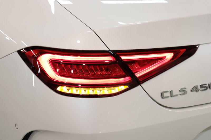 メルセデスベンツ CLS CLS450 4MATIC ｽﾎﾟｰﾂ ｴｸｽｸﾙｰｼﾌﾞ&ﾚｰﾀﾞｰｾｰﾌﾃｨPKG　ISG搭載 1ｵｰﾅｰ ｷｰﾚｽｺﾞｰ 茶本革 ﾍﾞﾝﾁﾚｰﾀｰ ｻﾝﾙｰﾌ ﾍｯﾄﾞｱｯﾌﾟD HDDﾅﾋﾞTV ｽﾏﾎ連携 ﾌﾞﾙﾒｽﾀｰ 360ｶﾒﾗ PTS LEDﾗｲﾄ 自動ﾄﾗﾝｸ ﾊﾝｽﾞﾌﾘｰA AMGｴｱﾛ&19AW ｴｱｻｽ 9AT　2年保証