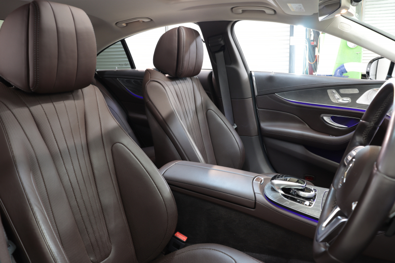 メルセデスベンツ CLS CLS450 4MATIC ｽﾎﾟｰﾂ ｴｸｽｸﾙｰｼﾌﾞ&ﾚｰﾀﾞｰｾｰﾌﾃｨPKG　ISG搭載 1ｵｰﾅｰ ｷｰﾚｽｺﾞｰ 茶本革 ﾍﾞﾝﾁﾚｰﾀｰ ｻﾝﾙｰﾌ ﾍｯﾄﾞｱｯﾌﾟD HDDﾅﾋﾞTV ｽﾏﾎ連携 ﾌﾞﾙﾒｽﾀｰ 360ｶﾒﾗ PTS LEDﾗｲﾄ 自動ﾄﾗﾝｸ ﾊﾝｽﾞﾌﾘｰA AMGｴｱﾛ&19AW ｴｱｻｽ 9AT　2年保証