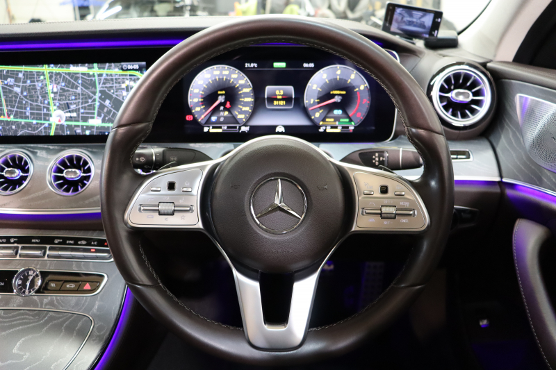 メルセデスベンツ CLS CLS450 4MATIC ｽﾎﾟｰﾂ ｴｸｽｸﾙｰｼﾌﾞ&ﾚｰﾀﾞｰｾｰﾌﾃｨPKG　ISG搭載 1ｵｰﾅｰ ｷｰﾚｽｺﾞｰ 茶本革 ﾍﾞﾝﾁﾚｰﾀｰ ｻﾝﾙｰﾌ ﾍｯﾄﾞｱｯﾌﾟD HDDﾅﾋﾞTV ｽﾏﾎ連携 ﾌﾞﾙﾒｽﾀｰ 360ｶﾒﾗ PTS LEDﾗｲﾄ 自動ﾄﾗﾝｸ ﾊﾝｽﾞﾌﾘｰA AMGｴｱﾛ&19AW ｴｱｻｽ 9AT　2年保証