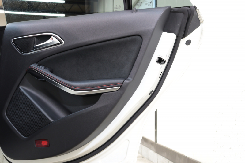 メルセデスベンツ CLAクラス CLA180 ｼｭｰﾃｨﾝｸﾞﾌﾞﾚｰｸ ｽﾎﾟｰﾂ ﾚｰﾀﾞｰｾｰﾌﾃｨPKG　中期 ｷｰﾚｽｺﾞｰ ﾌﾞﾗｯｸﾚｻﾞｰDINAMICAｼｰﾄ ｼｰﾄﾋｰﾀｰ HDDﾅﾋﾞTV ｽﾏﾎ連携 Bｶﾒﾗ PTS DSRC ｷｾﾉﾝﾗｲﾄ 自動Rｹﾞｰﾄ AMGｴｱﾛ&18AW 7AT　2年保証