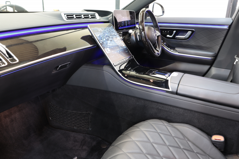 メルセデスベンツ Sクラス S500 4MATIC AMGﾗｲﾝ ﾚｻﾞｰｴｸｽｸﾙｰｼﾌﾞ&ﾍﾞｰｼｯｸ&ﾚｰﾀﾞｰｾｰﾌﾃｨPKG　ISG搭載 ｷｰﾚｽｺﾞｰ 黒本革 ﾍﾞﾝﾁﾚｰﾀｰ ﾊﾟﾉﾗﾏSR ﾍｯﾄﾞｱｯﾌﾟD MBUXﾅﾋﾞTV ｽﾏﾎ連携 ﾌﾞﾙﾒｽﾀｰ 360ｶﾒﾗ PTS LEDﾗｲﾄ ﾊﾝｽﾞﾌﾘｰA AMGｴｱﾛ&20AW ﾜｲﾔﾚｽ充電 9AT　2年保証