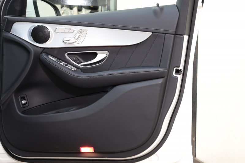 メルセデスベンツ GLC GLC250 4MATIC ｽﾎﾟｰﾂ ﾚｰﾀﾞｰｾｰﾌﾃｨPKG　ｷｰﾚｽｺﾞｰ ﾚｻﾞｰARTICO/DINAMICAｼｰﾄ 全席ｼｰﾄﾋｰﾀｰ HUD 純正ﾅﾋﾞTV BT音楽 360ｶﾒﾗ PTS LEDﾗｲﾄ ﾊﾝｽﾞﾌﾘｰA AMGｴｱﾛ&19AW ｻｲﾄﾞﾗﾝﾆﾝｸﾞﾎﾞｰﾄﾞ ﾀﾞｲﾅﾐｯｸｾﾚｸﾄ 9AT　2年保証