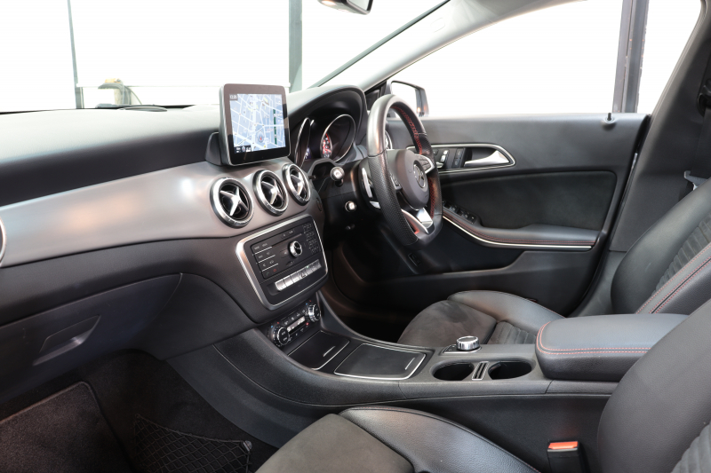 メルセデスベンツ CLAクラス CLA180ｼｭｰﾃｨﾝｸﾞﾌﾞﾚｰｸ AMGｽﾀｲﾙ AMGﾌﾟﾚﾐｱﾑ&ﾚｰﾀﾞｰｾｰﾌﾃｨPKG　後期 ｷｰﾚｽｺﾞｰ ﾚｻﾞｰDINAMICAｼｰﾄ ｼｰﾄﾋｰﾀｰ ﾊﾟﾉﾗﾏSR HDDﾅﾋﾞTV ｽﾏﾎ連携 harman/kardon Bｶﾒﾗ PTS DSRC LEDﾗｲﾄ 自動Rｹﾞｰﾄ AMGｴｱﾛ&18AW 7AT 希少色ﾏｳﾝﾃﾝｸﾞﾚｰ　2年保証