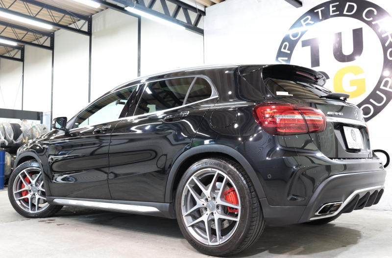 AMG GLA GLA45 4MATIC ﾚｰﾀﾞｰｾｰﾌﾃｨPKG　後期 ｷｰﾚｽｺﾞｰ 黒本革 SR HDDﾅﾋﾞTV ｽﾏﾎ連携 ﾊﾞｯｸｶﾒﾗ PTS LEDﾍｯﾄﾞﾗｲﾄ 自動Rｹﾞｰﾄ&ﾊﾝｽﾞﾌﾘｰA AMG専用装備&ﾁｭｰﾆﾝｸﾞ AMGｴｱﾛ&19AW 7AT　2年保証