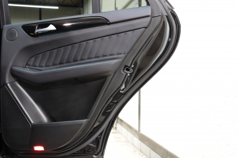 AMG GLE GLE43 4MATIC ﾅｲﾄ&ﾚｰﾀﾞｰｾｰﾌﾃｨPKG　ｷｰﾚｽｺﾞｰ 黒本革 ﾊﾟﾉﾗﾏSR HDDﾅﾋﾞTV ｽﾏﾎ連携 harman/kardon 360ｶﾒﾗ PTS LEDﾗｲﾄ 自動Rｹﾞｰﾄ AMG専用装備&ﾁｭｰﾆﾝｸﾞ ｴｱｻｽ 9AT　2年保証