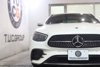メルセデスベンツ Eクラス E200 ｽﾎﾟｰﾂ AMGﾗｲﾝｲﾝﾃﾘｱ&ｴｸｽｸﾙｰｼﾌﾞ&ﾚｰﾀﾞｰｾｰﾌﾃｨPKG　BSG搭載 後期 1ｵｰﾅｰ MEｺﾈｸﾄ ｷｰﾚｽｺﾞｰ 黒本革 ﾍｯﾄﾞｱｯﾌﾟD MBUXﾅﾋﾞTV&ARﾅﾋﾞ ｽﾏﾎ連携 ﾌﾞﾙﾒｽﾀｰ 360ｶﾒﾗ PTS LEDﾗｲﾄ 自動ﾄﾗﾝｸ AMGｴｱﾛ&19AW ﾜｲﾔﾚｽ充電 9AT　2年保証