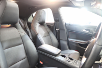 メルセデスベンツ CLAクラス CLA180ｽﾎﾟｰﾂ AMGﾚｻﾞｰｴｸｽｸﾙｰｼﾌﾞ&ﾚｰﾀﾞｰｾｰﾌﾃｨPKG　後期 ｷｰﾚｽｺﾞｰ 黒本革 ﾊﾟﾉﾗﾏSR HDDﾅﾋﾞTV ｽﾏﾎ連携 harman/kardon ﾊﾞｯｸｶﾒﾗ PTS LEDﾗｲﾄ AMGｴｱﾛ&18AW ﾀﾞｲﾅﾐｯｸS 7AT　2年保証