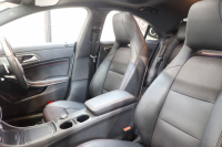 メルセデスベンツ CLAクラス CLA180ｽﾎﾟｰﾂ AMGﾚｻﾞｰｴｸｽｸﾙｰｼﾌﾞ&ﾚｰﾀﾞｰｾｰﾌﾃｨPKG　後期 ｷｰﾚｽｺﾞｰ 黒本革 ﾊﾟﾉﾗﾏSR HDDﾅﾋﾞTV ｽﾏﾎ連携 harman/kardon ﾊﾞｯｸｶﾒﾗ PTS LEDﾗｲﾄ AMGｴｱﾛ&18AW ﾀﾞｲﾅﾐｯｸS 7AT　2年保証