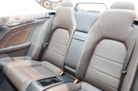 メルセデスベンツ Eクラス E250ｶﾌﾞﾘｵﾚ AMGｽﾎﾟｰﾂ&ﾚｰﾀﾞｰｾｰﾌﾃｨPKG　後期 1ｵｰﾅｰ ｷｰﾚｽｺﾞｰ 茶本革 ｴｱｽｶｰﾌ HDDﾅﾋﾞTV BT音楽 360ｶﾒﾗ PTS LEDﾗｲﾄ AMGｴｱﾛ&18AW 黒幌　2年保証