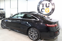 メルセデスベンツ Eクラス E200ｸｰﾍﾟ ｽﾎﾟｰﾂ ﾚｰﾀﾞｰｾｰﾌﾃｨPKG　後期 BSG搭載 1ｵｰﾅｰ MEｺﾈｸﾄ ｷｰﾚｽｺﾞｰ 黒/赤本革 ﾊﾟﾉﾗﾏSR ﾍｯﾄﾞｱｯﾌﾟD MBUX/ARﾅﾋﾞTV ｽﾏﾎ連携 ﾌﾞﾙﾒｽﾀｰ 360ｶﾒﾗ PTS LEDﾗｲﾄ AMGｴｱﾛ&19AW 9AT　2年保証