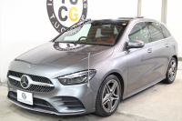 メルセデスベンツ Bクラス B180 AMGﾗｲﾝ AMGﾚｻﾞｰｴｸｽｸﾙｰｼﾌﾞ&ｱﾄﾞﾊﾞﾝｽﾄﾞ&ﾅﾋﾞｹﾞｰｼｮﾝ&ﾚｰﾀﾞｰｾｰﾌﾃｨPKG　ｷｰﾚｽｺﾞｰ 赤/黒本革 ﾊﾟﾉﾗﾏSR HUD MBUXﾅﾋﾞTV ｽﾏﾎ連携 360ｶﾒﾗ PTS LEDﾗｲﾄ 自動Rｹﾞｰﾄ ﾊﾝｽﾞﾌﾘｰA AMGｴｱﾛ&18AW ﾜｲﾔﾚｽ充電 7AT 希少色ﾏｳﾝﾃﾝｸﾞﾚｰ　2年保証