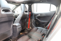 AMG GLA GLA45 4MATIC ﾚｰﾀﾞｰｾｰﾌﾃｨPKG　中期 ｷｰﾚｽｺﾞｰ 黒本革 ﾊﾟﾉﾗﾏSR HDDﾅﾋﾞTV ｽﾏﾎ連携 ﾊﾞｯｸｶﾒﾗ PTS ｷｾﾉﾝﾗｲﾄ 自動Rｹﾞｰﾄ AMG専用装備&ﾁｭｰﾆﾝｸﾞ 7AT　2年保証