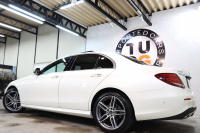 メルセデスベンツ Eクラス E250 AVG ｽﾎﾟｰﾂ ｴｸｽｸﾙｰｼﾌﾞ&ﾚｰﾀﾞｰｾｰﾌﾃｨPKG　1ｵｰﾅｰ 黒本革 ﾊﾟﾉﾗﾏSR ﾍｯﾄﾞｱｯﾌﾟD HDDﾅﾋﾞTV ｽﾏﾎ連携 ﾌﾞﾙﾒｽﾀｰ 360ｶﾒﾗ PTS LEDﾗｲﾄ 自動ﾄﾗﾝｸ ﾊﾝｽﾞﾌﾘｰA AMGｴｱﾛ&19AW ﾀﾞｲﾅﾐｯｸｾﾚｸﾄ 9AT　2年保証