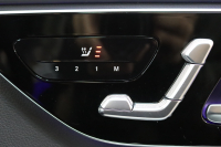 メルセデスベンツ Cクラス C220d AVG AMGﾗｲﾝ ﾚｻﾞｰｴｸｽｸﾙｰｼﾌﾞ&ﾍﾞｰｼｯｸ&ﾚｰﾀﾞｰｾｰﾌﾃｨPKG　ISG搭載 ｷｰﾚｽｺﾞｰ 黒本革 ﾊﾟﾉﾗﾏSR ﾍｯﾄﾞｱｯﾌﾟD MBUX/ARﾅﾋﾞTV ｽﾏﾎ連携 360ｶﾒﾗ PTS LEDﾗｲﾄ 自動ﾄﾗﾝｸ AMGｴｱﾛ&18AW ﾜｲﾔﾚｽ充電 9AT　2年保証