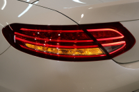 メルセデスベンツ Cクラス C180ｶﾌﾞﾘｵﾚ ｽﾎﾟｰﾂ ﾚｻﾞｰｴｸｽｸﾙｰｼﾌﾞ&ﾚｰﾀﾞｰｾｰﾌﾃｨPKG　ｷｰﾚｽｺﾞｰ 赤本革 ｴｱｽｶｰﾌ ﾍｯﾄﾞｱｯﾌﾟD HDDﾅﾋﾞTV BT音楽 ﾊﾞｯｸｶﾒﾗ PTS LEDﾗｲﾄ AMGｴｱﾛ&19AW ﾀﾞｲﾅﾐｯｸS 赤幌 9AT　2年保証