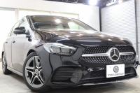 メルセデスベンツ Bクラス B180 AMGﾗｲﾝ AMGﾚｻﾞｰｴｸｽｸﾙｰｼﾌﾞ&ｱﾄﾞﾊﾞﾝｽﾄﾞ&ﾅﾋﾞｹﾞｰｼｮﾝ&ﾚｰﾀﾞｰｾｰﾌﾃｨPKG　1ｵｰﾅｰ ｷｰﾚｽｺﾞｰ 黒/赤本革 ﾊﾟﾉﾗﾏSR ﾍｯﾄﾞｱｯﾌﾟD MBUXﾅﾋﾞTV BT音楽 360ｶﾒﾗ PTS LEDﾗｲﾄ 自動Rｹﾞｰﾄ ﾊﾝｽﾞﾌﾘｰA AMGｴｱﾛ&18AW ﾜｲﾔﾚｽ充電 7AT　2年保証