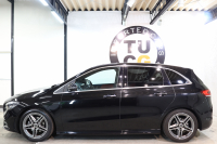 メルセデスベンツ Bクラス B180 AMGﾗｲﾝ AMGﾚｻﾞｰｴｸｽｸﾙｰｼﾌﾞ&ｱﾄﾞﾊﾞﾝｽﾄﾞ&ﾅﾋﾞｹﾞｰｼｮﾝ&ﾚｰﾀﾞｰｾｰﾌﾃｨPKG　1ｵｰﾅｰ ｷｰﾚｽｺﾞｰ 黒/赤本革 ﾊﾟﾉﾗﾏSR ﾍｯﾄﾞｱｯﾌﾟD MBUXﾅﾋﾞTV BT音楽 360ｶﾒﾗ PTS LEDﾗｲﾄ 自動Rｹﾞｰﾄ ﾊﾝｽﾞﾌﾘｰA AMGｴｱﾛ&18AW ﾜｲﾔﾚｽ充電 7AT　2年保証