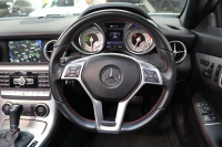 メルセデスベンツ SLKクラス SLK200 ｴｸｽｸﾙｰｼﾌﾞ AMGｽﾎﾟｰﾂ&ﾚｰﾀﾞｰｾｰﾌﾃｨPKG　中期 ｷｰﾚｽｺﾞｰ 黒本革 ｴｱｽｶｰﾌ ｶﾞﾗｽﾙｰﾌ HDDﾅﾋﾞTV BT音楽 ﾊﾞｯｸｶﾒﾗ PTS DSRC ｷｾﾉﾝ AMGｴｱﾛ&18AW ｴｱｶﾞｲﾄﾞ　2年保証