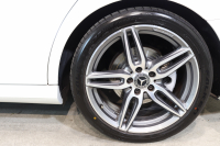 メルセデスベンツ Eクラス E220d AVG ｽﾎﾟｰﾂ ﾚｻﾞｰ&ﾚｰﾀﾞｰｾｰﾌﾃｨPKG　ｷｰﾚｽｺﾞｰ 黒本革 全席ｼｰﾄﾋｰﾀｰ HDDﾅﾋﾞTV ｽﾏﾎ連携 ﾌﾞﾙﾒｽﾀｰ 360ｶﾒﾗ PTS ｴｱﾊﾞﾗﾝｽPKG LEDﾗｲﾄ 自動ﾄﾗﾝｸ AMGｴｱﾛ&19AW ﾀﾞｲﾅﾐｯｸｾﾚｸﾄ 9AT　2年保証