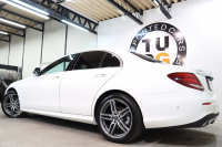 メルセデスベンツ Eクラス E220d AVG ｽﾎﾟｰﾂ ﾚｻﾞｰ&ﾚｰﾀﾞｰｾｰﾌﾃｨPKG　ｷｰﾚｽｺﾞｰ 黒本革 全席ｼｰﾄﾋｰﾀｰ HDDﾅﾋﾞTV ｽﾏﾎ連携 ﾌﾞﾙﾒｽﾀｰ 360ｶﾒﾗ PTS ｴｱﾊﾞﾗﾝｽPKG LEDﾗｲﾄ 自動ﾄﾗﾝｸ AMGｴｱﾛ&19AW ﾀﾞｲﾅﾐｯｸｾﾚｸﾄ 9AT　2年保証