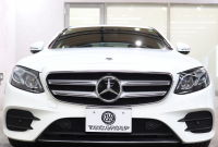 メルセデスベンツ Eクラス E220d AVG ｽﾎﾟｰﾂ ﾚｻﾞｰ&ﾚｰﾀﾞｰｾｰﾌﾃｨPKG　ｷｰﾚｽｺﾞｰ 黒本革 全席ｼｰﾄﾋｰﾀｰ HDDﾅﾋﾞTV ｽﾏﾎ連携 ﾌﾞﾙﾒｽﾀｰ 360ｶﾒﾗ PTS ｴｱﾊﾞﾗﾝｽPKG LEDﾗｲﾄ 自動ﾄﾗﾝｸ AMGｴｱﾛ&19AW ﾀﾞｲﾅﾐｯｸｾﾚｸﾄ 9AT　2年保証