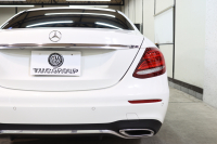 メルセデスベンツ Eクラス E220d AVG ｽﾎﾟｰﾂ ﾚｻﾞｰ&ﾚｰﾀﾞｰｾｰﾌﾃｨPKG　ｷｰﾚｽｺﾞｰ 黒本革 全席ｼｰﾄﾋｰﾀｰ HDDﾅﾋﾞTV ｽﾏﾎ連携 ﾌﾞﾙﾒｽﾀｰ 360ｶﾒﾗ PTS ｴｱﾊﾞﾗﾝｽPKG LEDﾗｲﾄ 自動ﾄﾗﾝｸ AMGｴｱﾛ&19AW ﾀﾞｲﾅﾐｯｸｾﾚｸﾄ 9AT　2年保証