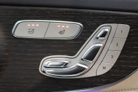 AMG Cクラス C43 4MATIC ｶﾌﾞﾘｵﾚ ﾚｰﾀﾞｰｾｰﾌﾃｨPKG　後期 ｷｰﾚｽｺﾞｰ 白本革 ｴｱｽｶｰﾌ ﾍｯﾄﾞｱｯﾌﾟD HDDﾅﾋﾞTV ｽﾏﾎ連携 ﾌﾞﾙﾒｽﾀｰ ﾊﾞｯｸｶﾒﾗ PTS LEDﾗｲﾄ AMG専用装備&ﾁｭｰﾆﾝｸﾞﾀﾞｲﾅﾐｯｸｾﾚｸﾄ 青幌 9AT　2年保証