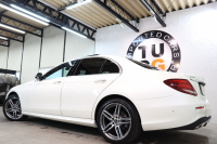 メルセデスベンツ Eクラス E200 AVG AMGﾗｲﾝ ｴｸｽｸﾙｰｼﾌﾞ&ﾚｰﾀﾞｰｾｰﾌﾃｨPKG　BSG搭載 中期 NEWｽﾃｱﾘﾝｸﾞ ｷｰﾚｽｺﾞｰ 黒本革 ﾊﾟﾉﾗﾏSR ﾍｯﾄﾞｱｯﾌﾟD HDDﾅﾋﾞTV ｽﾏﾎ連携 ﾌﾞﾙﾒｽﾀｰ 360ｶﾒﾗ PTS LEDﾗｲﾄ 自動ﾄﾗﾝｸ AMGｴｱﾛ&19AW ﾀﾞｲﾅﾐｯｸｾﾚｸﾄ 9AT　2年保証